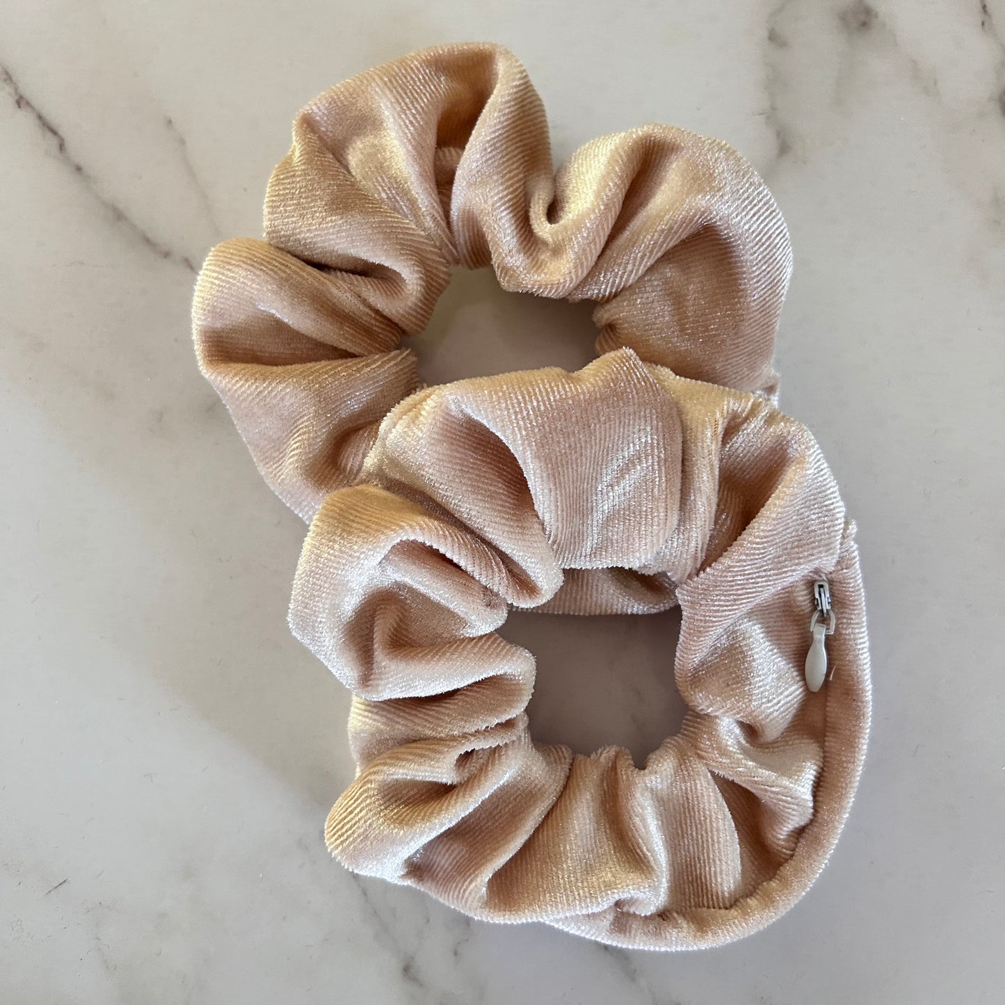 Caramel Clare Pocket Scrunchie