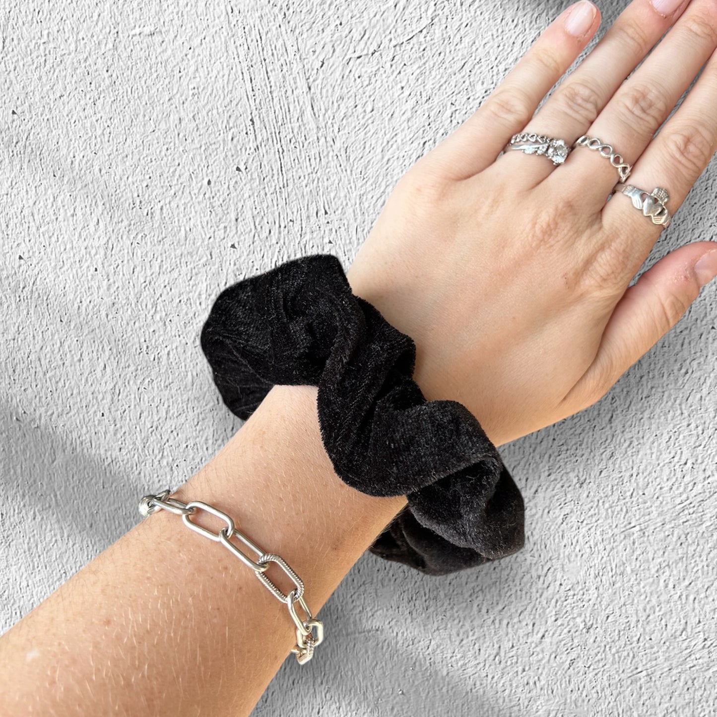 Black Velvet Clare Pocket Scrunchie