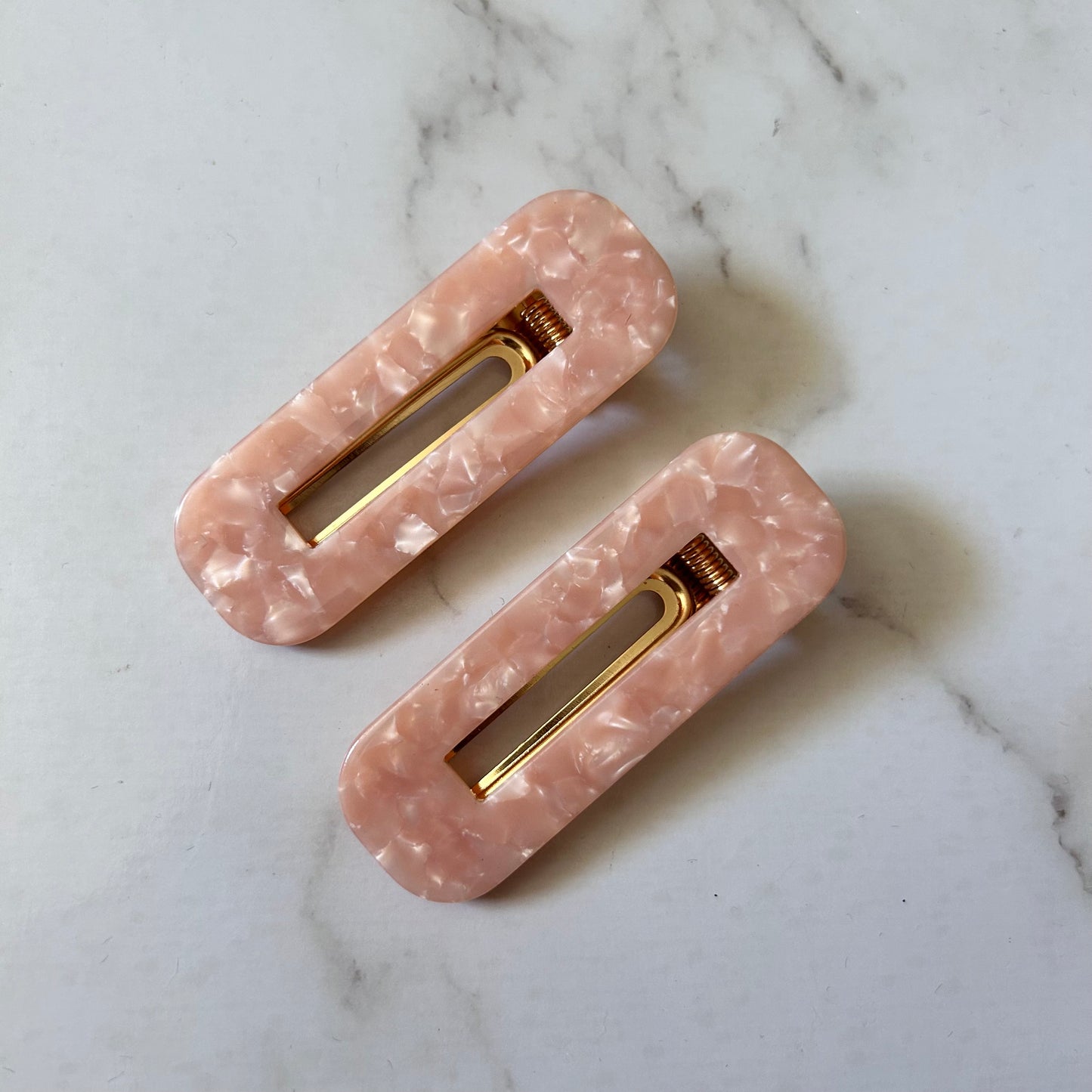 LightPink Round Hairclip