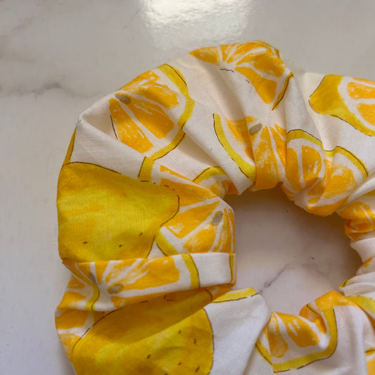 MainSqueeze Scrunchie